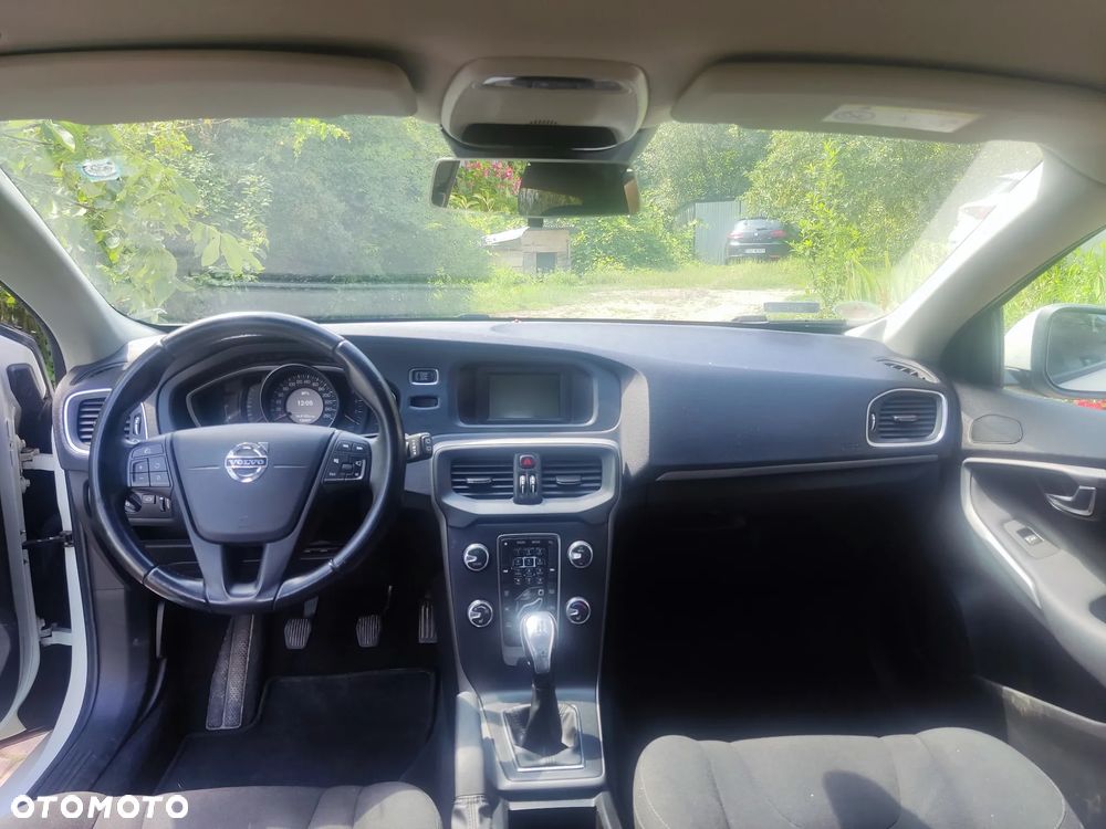 Volvo V40 D2 Base - 3
