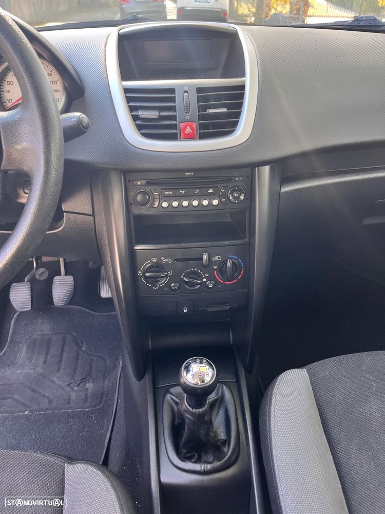 Peugeot 207 1.4 16V Open - 15