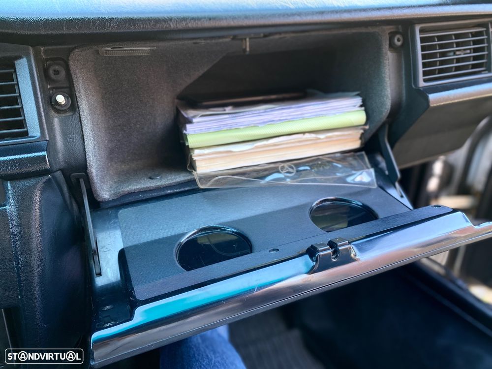 Mercedes-Benz W201 (1982-1993) 190 E 1.8 - 18