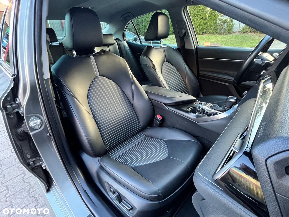 Toyota Camry 2.5 Hybrid Prestige CVT - 5