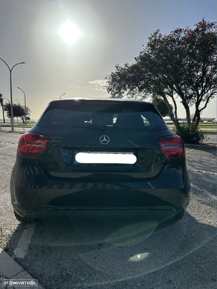 Mercedes-Benz A 180 d - 13