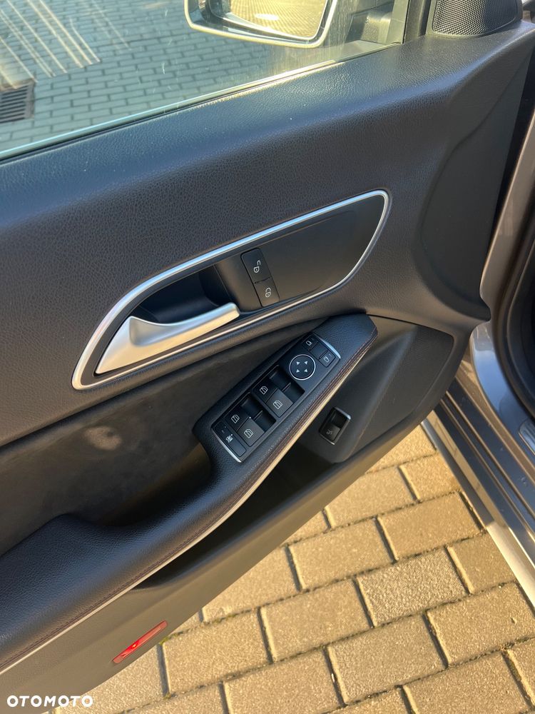 Mercedes-Benz CLA 220 (CDI) d AMG Line - 10