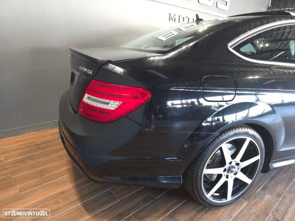Mercedes-Benz C 220 - 10