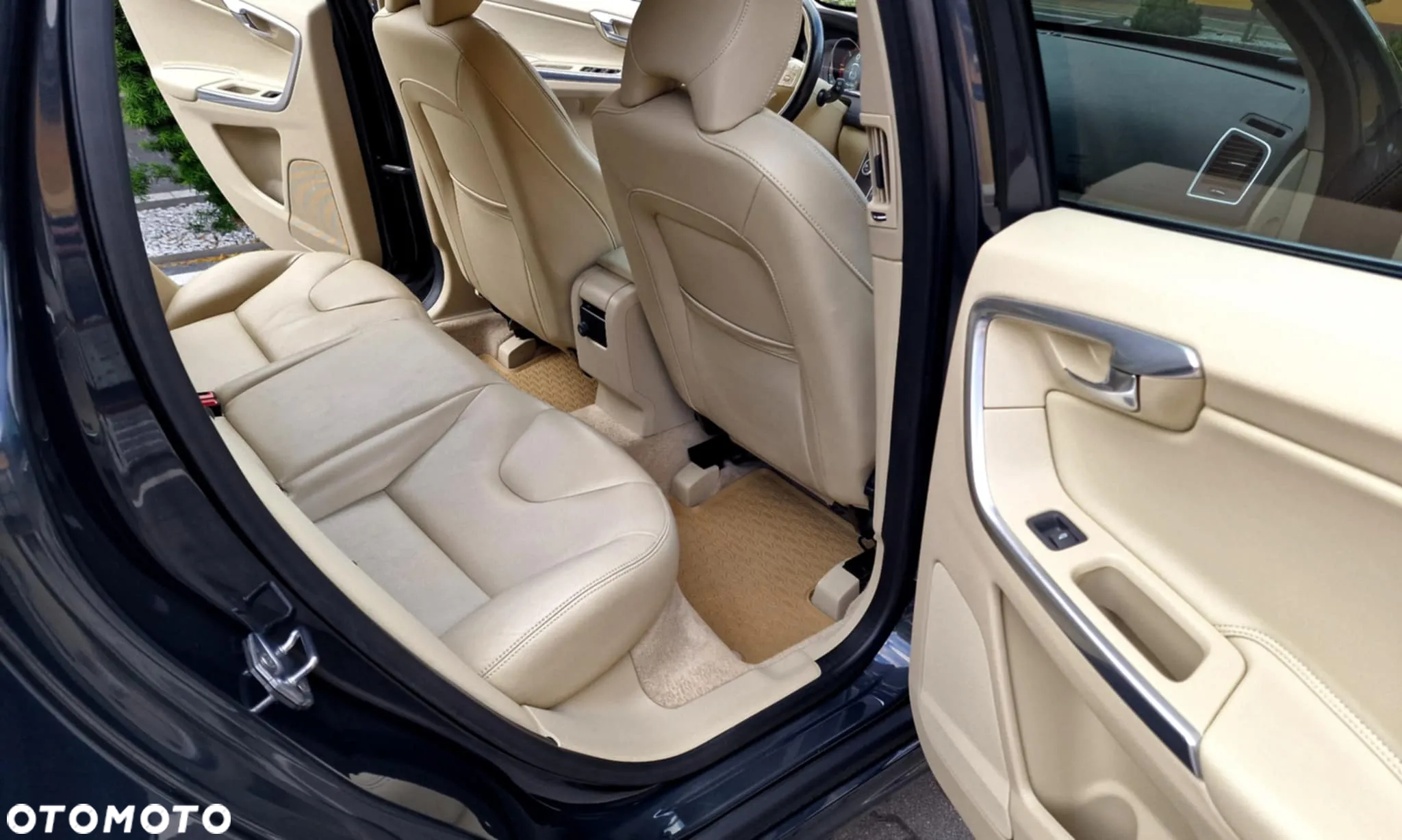 Volvo XC 60 D4 AWD Summum - 21