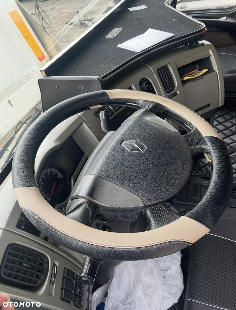 Renault Premium - 10