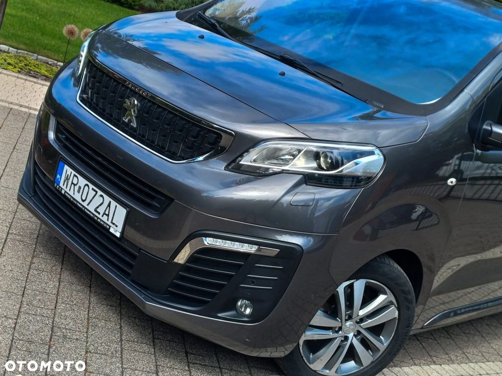 Peugeot Traveller - 4