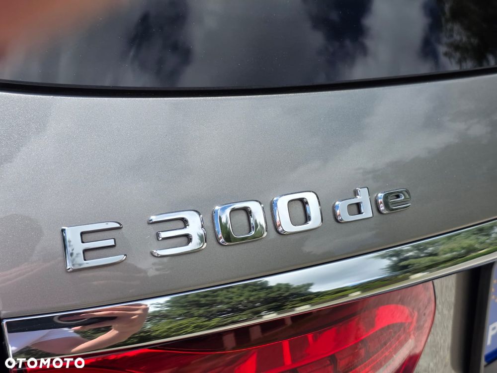 Mercedes-Benz Klasa E 350e 9G-TRONIC Exclusive - 33