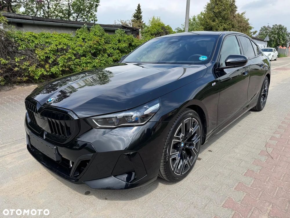 BMW Seria 5 520d xDrive - 11