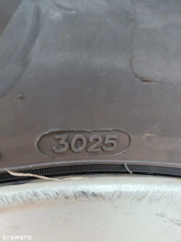 Nissan Micra - 10