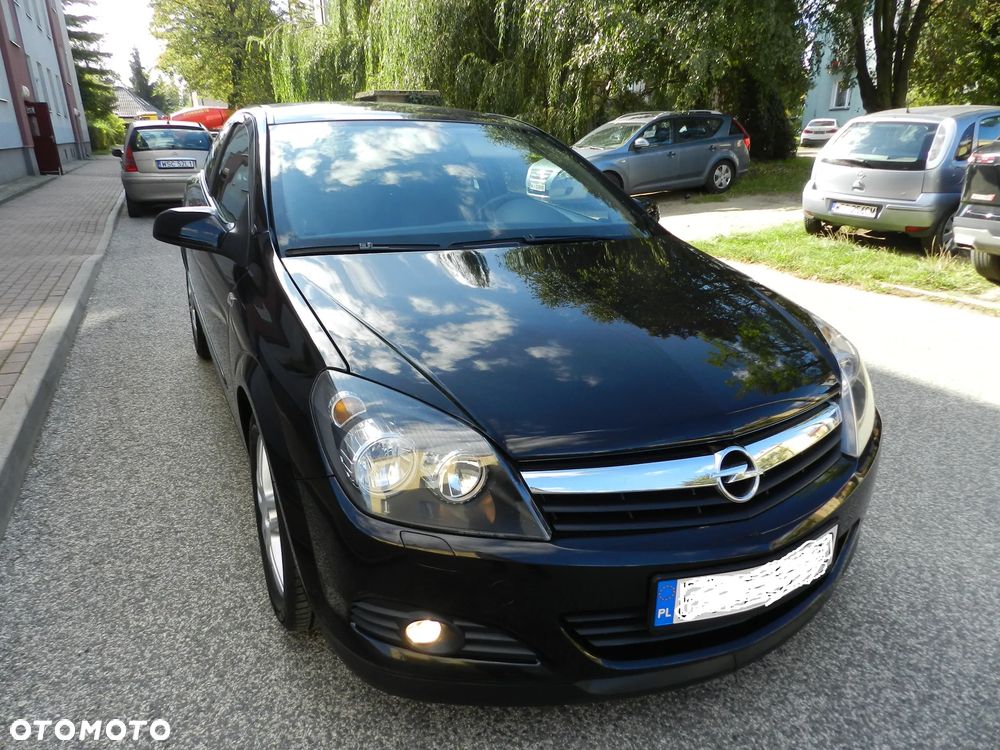 Opel Astra III GTC 1.4 Cosmo - 26