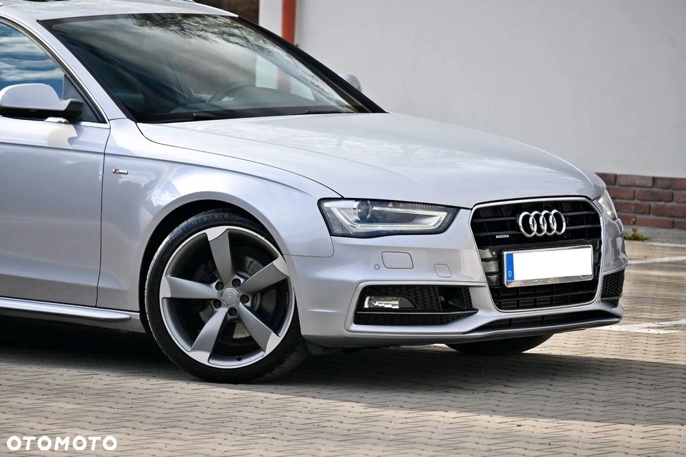 Audi A4 Avant 2.0 TDI Quattro Line S tronic - 9