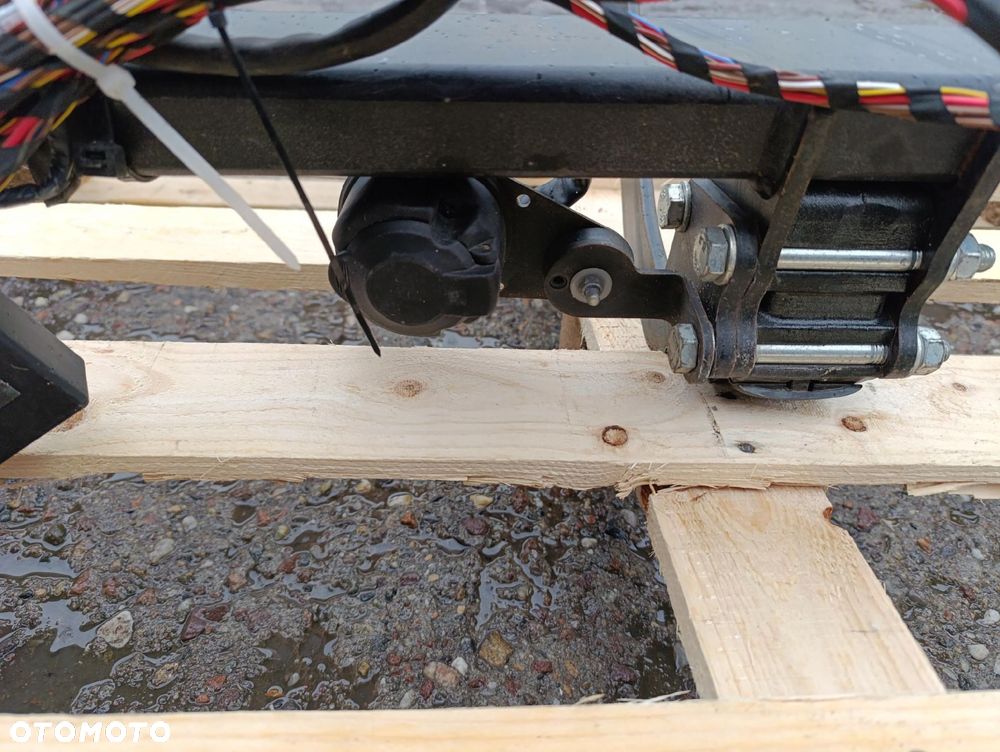 OPEL MOKKA B BELKA TYLNEGO ZDERZAKA POD HAK - 5