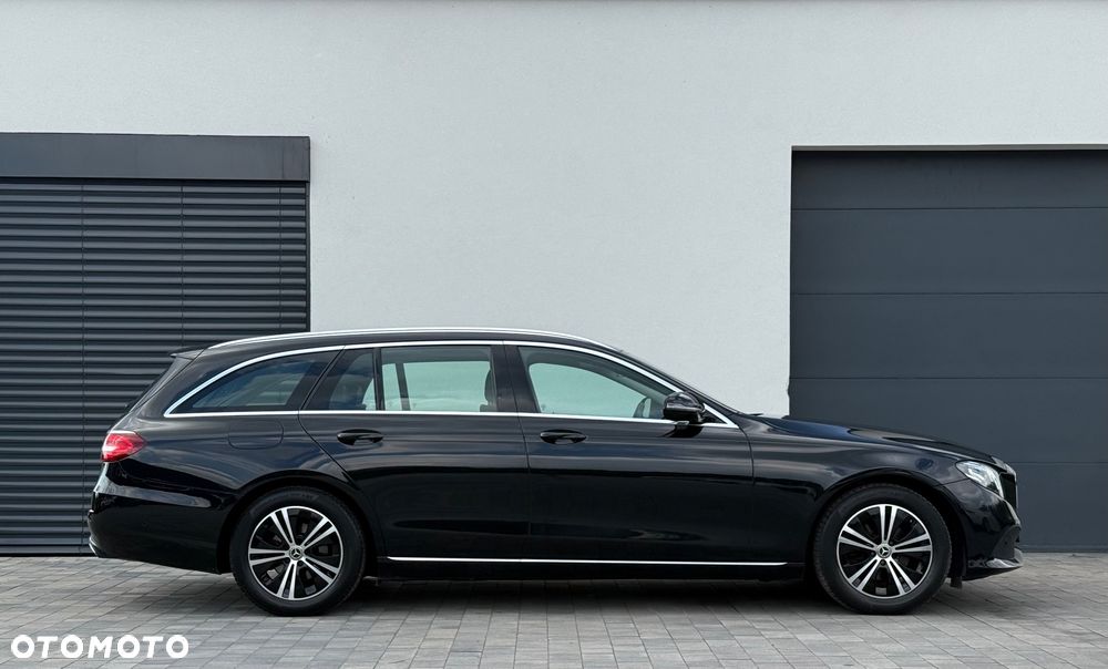 Mercedes-Benz Klasa E 200 d 9G-TRONIC Exclusive - 3