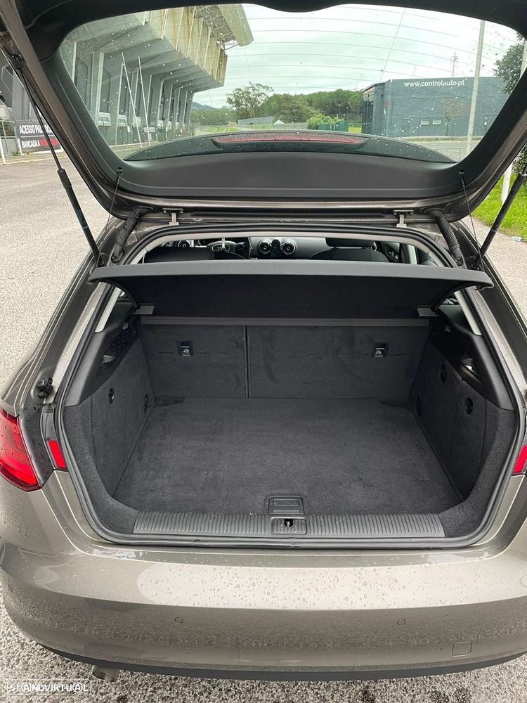 Audi A3 Sportback 1.6 TDI Advance - 5