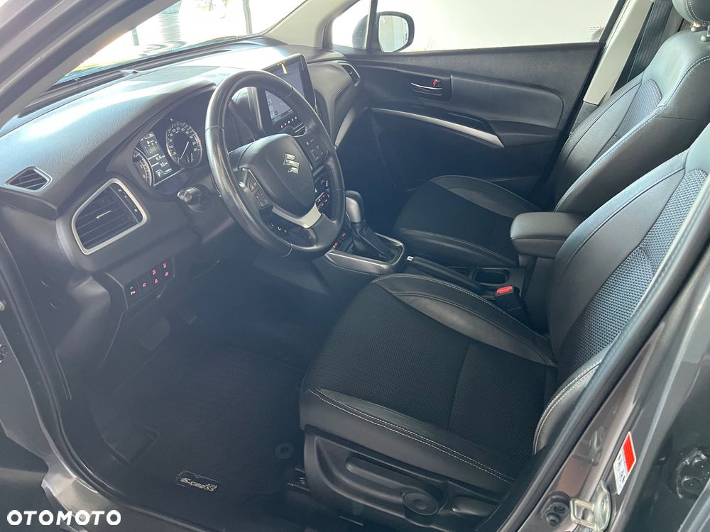 Suzuki S-Cross - 12