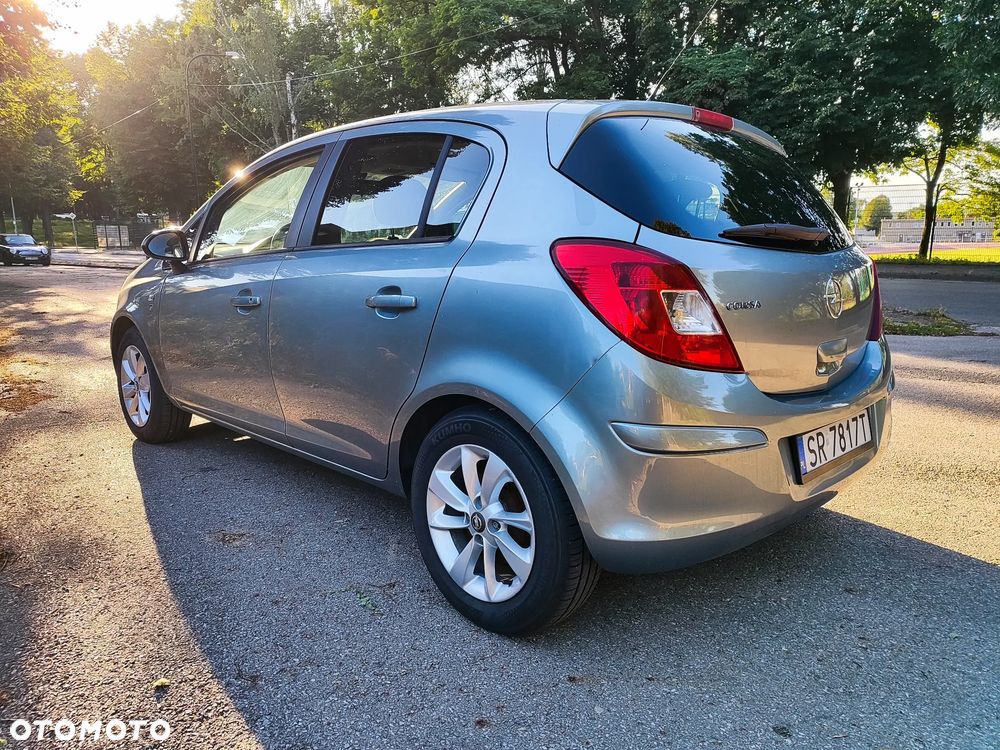 Opel Corsa 1.4 16V Energy - 4
