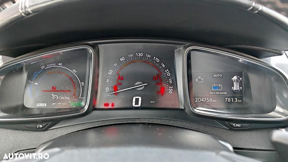 Citroën DS5 Hybrid4 EGS6 SportChic - 32