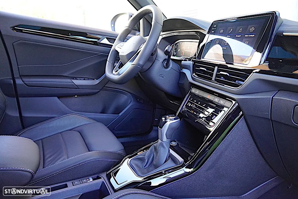 VW T-Roc 1.5 TSI R-Line DSG - 27