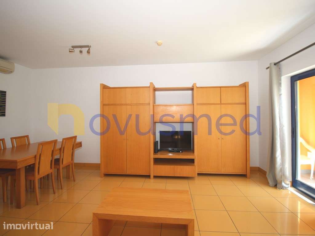 Apartamento tipo T1, com piscina e parqueamento, zona Marina de Alb... - Grande imagem: 5/15