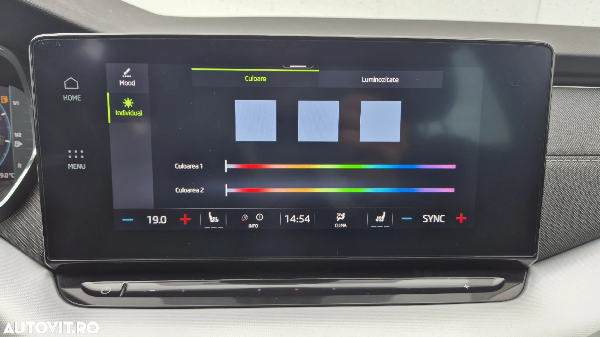 Skoda Octavia 2.0 TDI DSG Style - 30