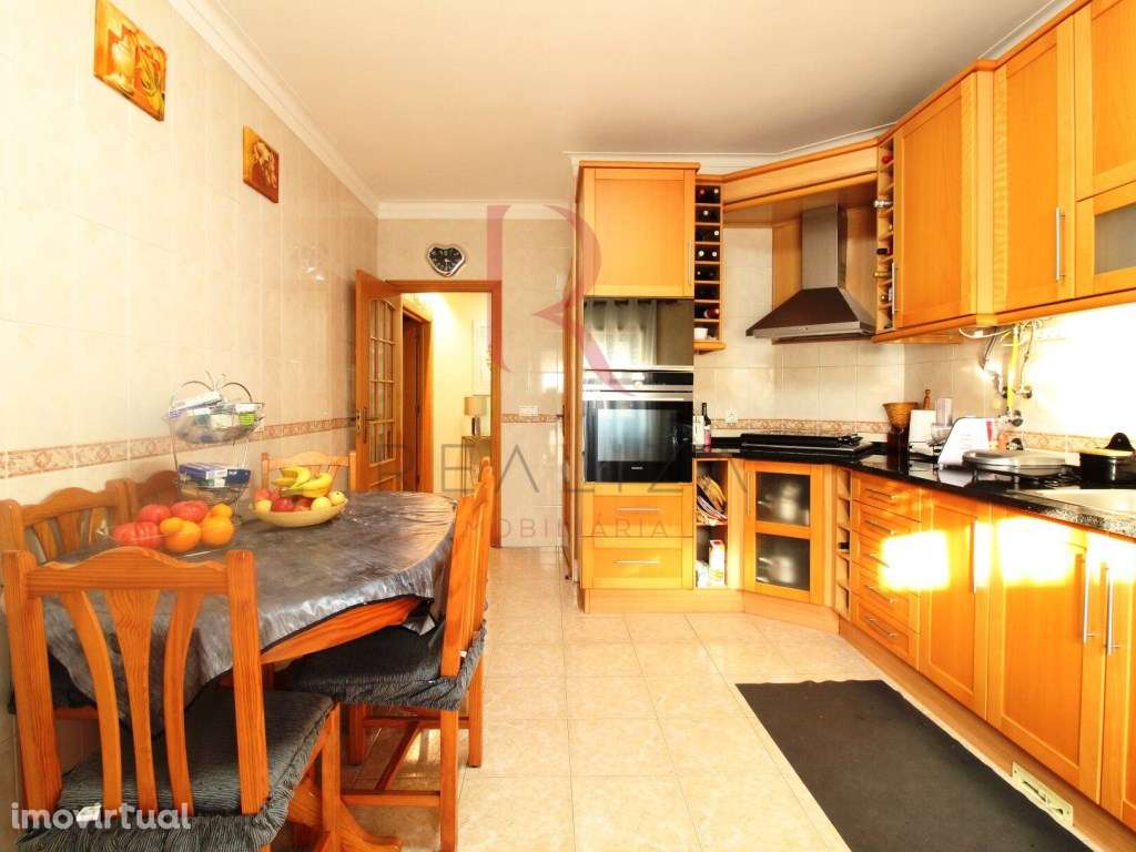 Apartamento T3 com terraço, parqueamento e arrecadação na Baixa da ... - Grande imagem: 4/27