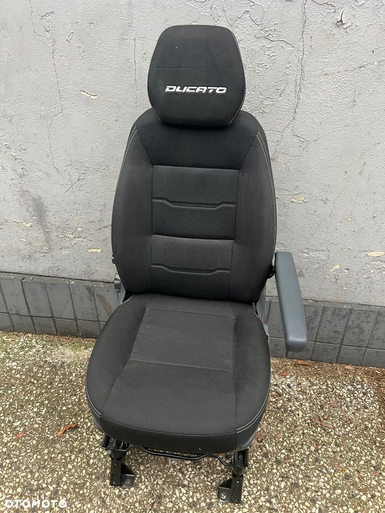 Ducato Jumper Boxer 2022-2025r Fotel prawy Pasazera - 1