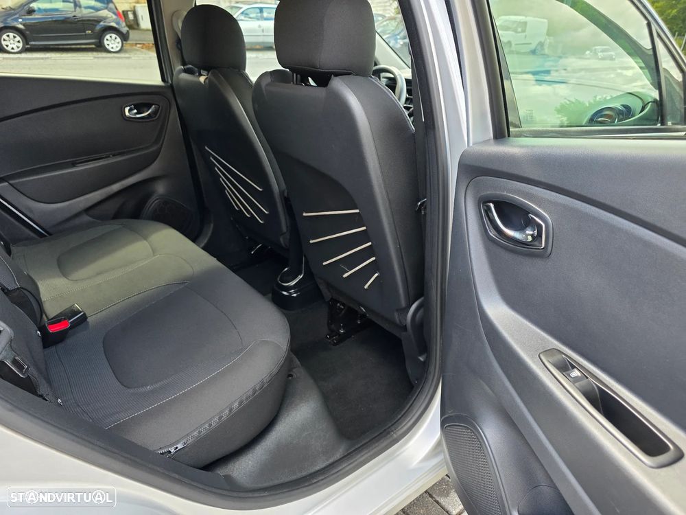 Renault Captur 0.9 TCE Exclusive - 17
