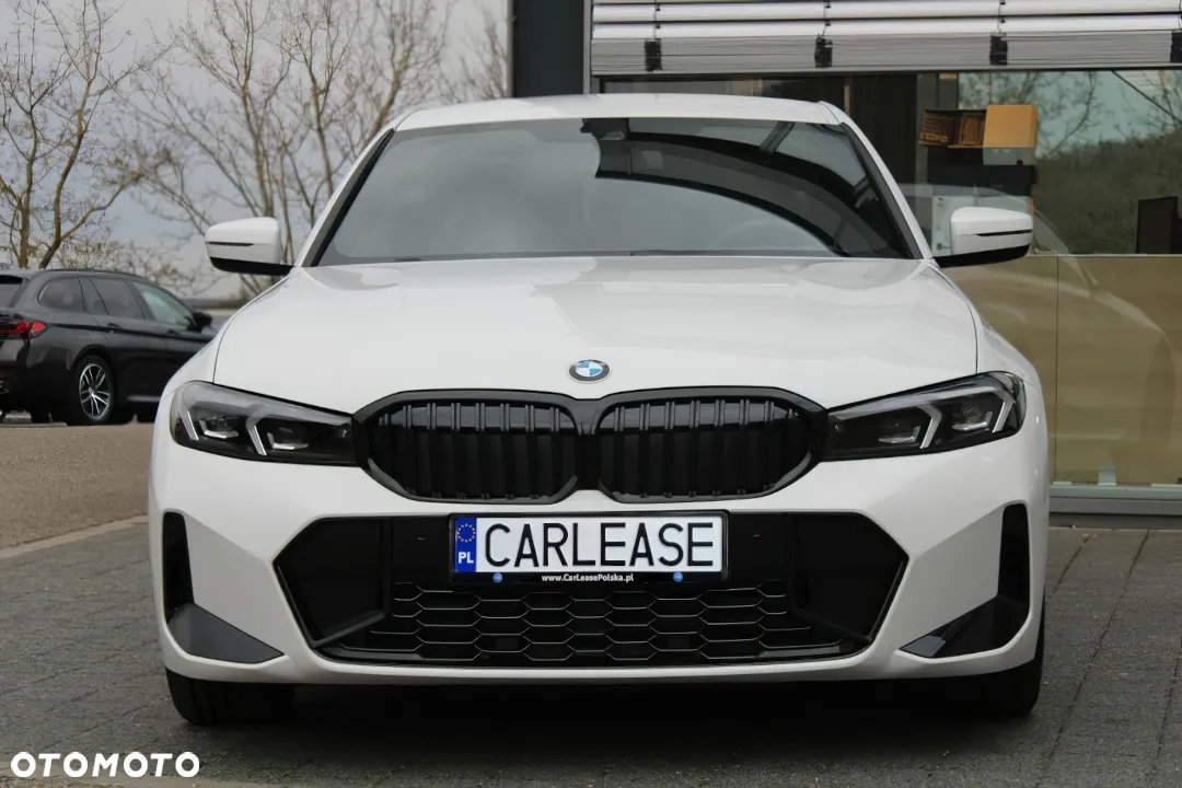 BMW Seria 3 318i M Sport - 4