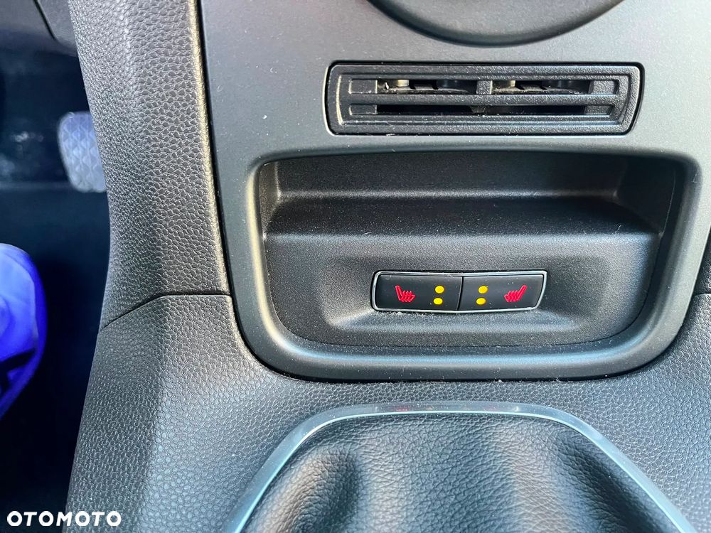 Ford Fiesta 1.0 Champions Edition - 14