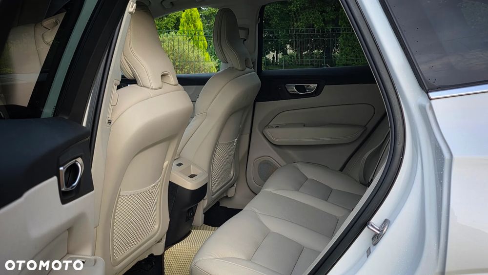 Volvo XC 60 B5 B AWD Geartronic Inscription - 22