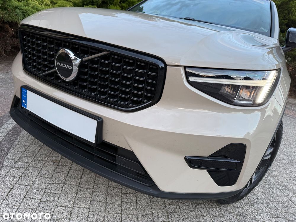 Volvo XC 40 B4 B DKG Plus Dark - 18
