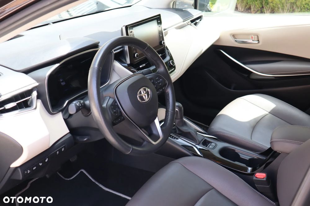Toyota Corolla 1.8 Hybrid Executive - 10