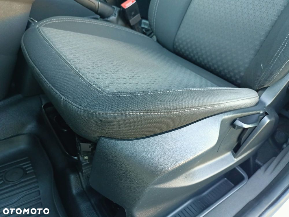 Ford Transit Connect - 21