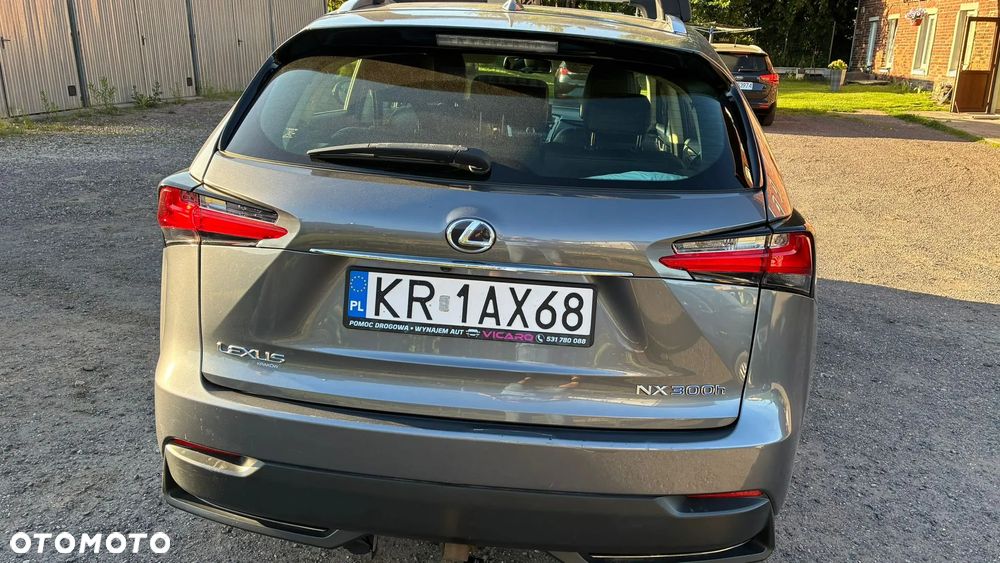 Lexus NX 300h Elegance AWD - 4