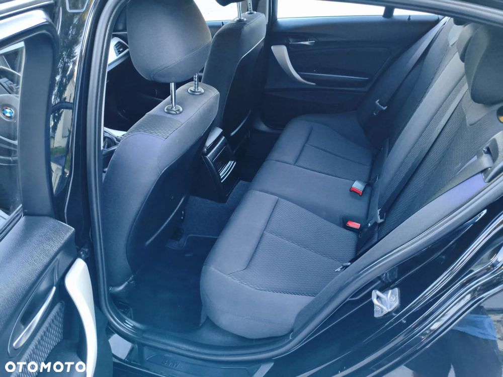 BMW Seria 1 116i Sport Line - 26