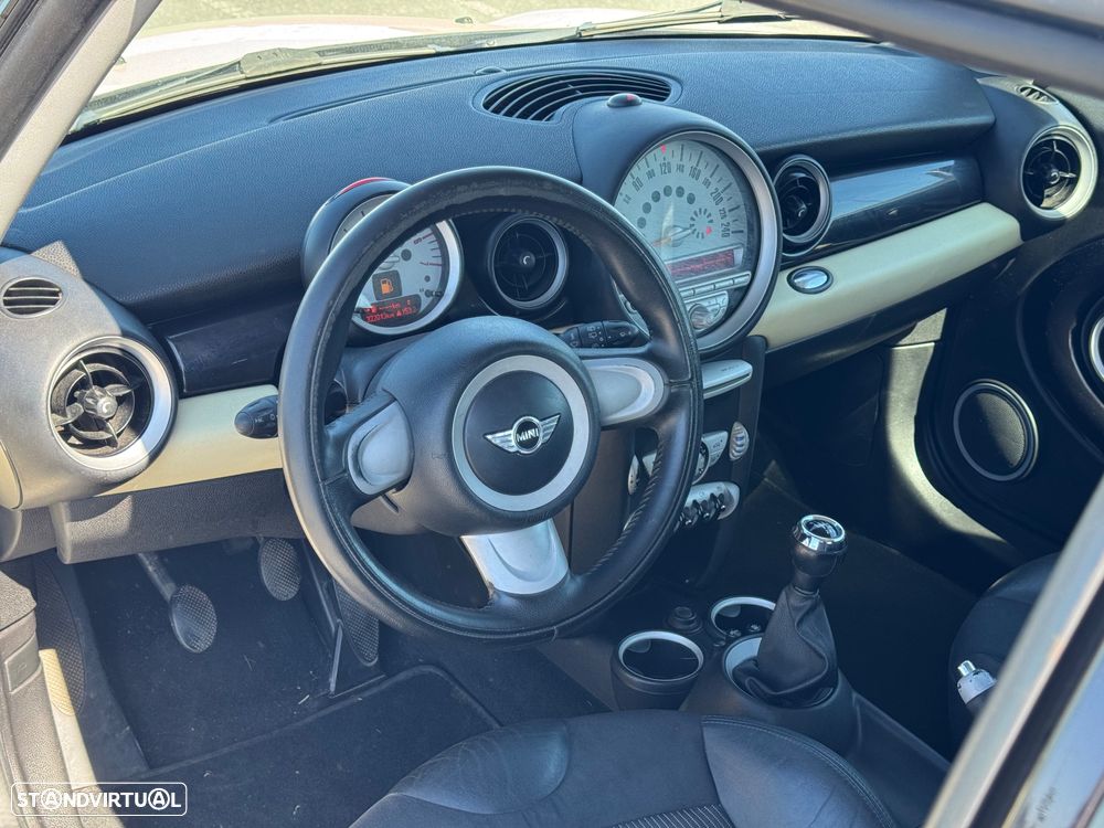 MINI 3 Portas Cooper D - 5