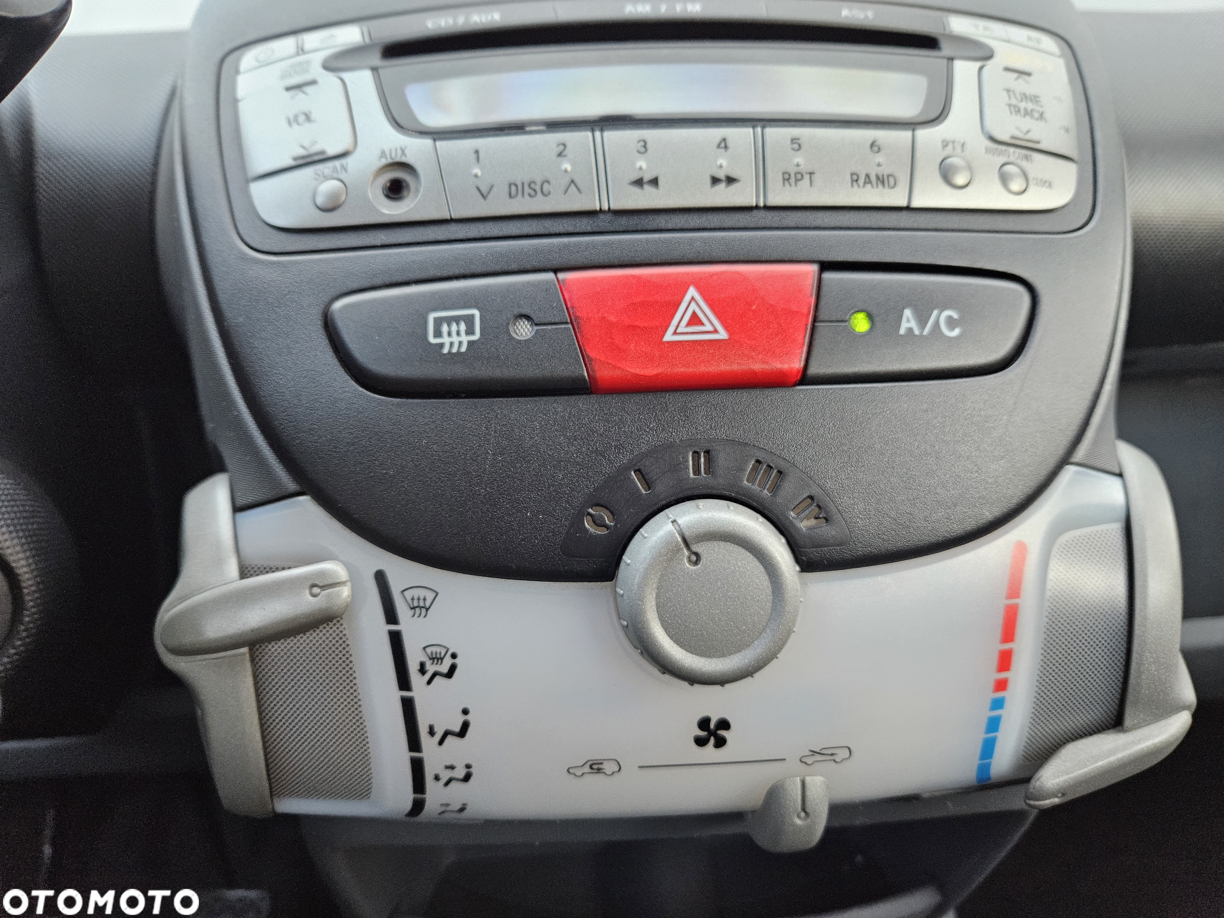 Citroën C1 1.0 Attraction - 12