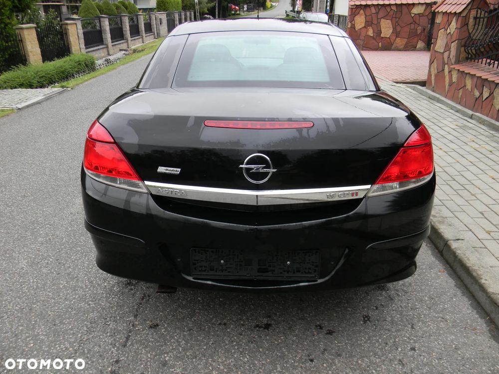 Opel Astra 1.9 CDTI DPF Edition - 24