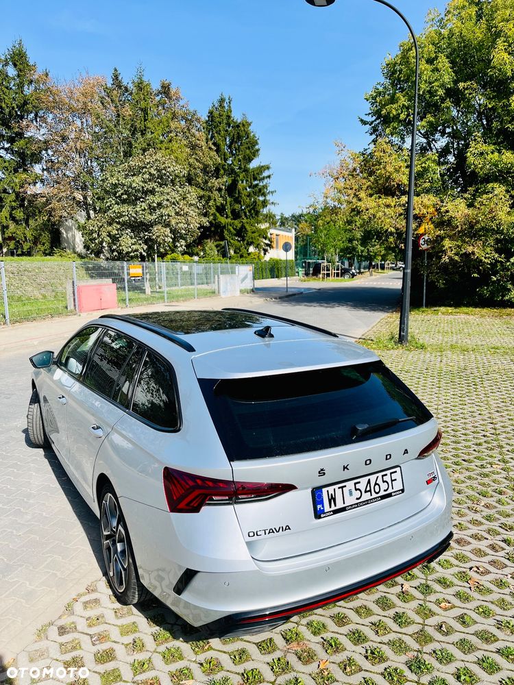 Skoda Octavia 2.0 TDI RS DSG - 2