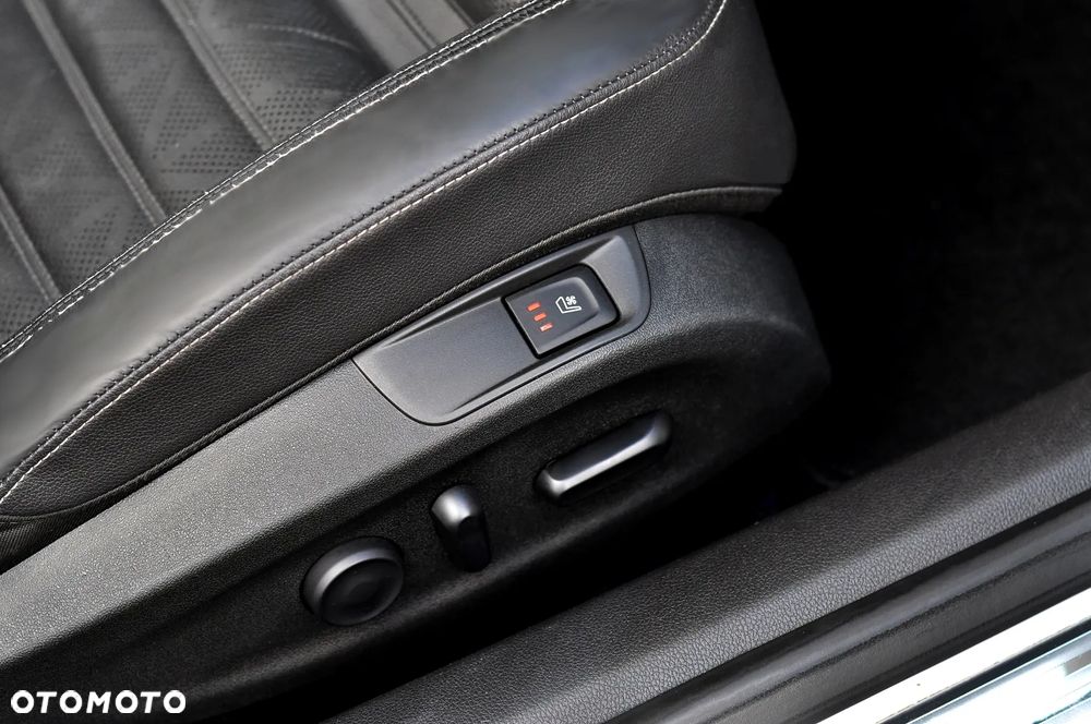 Opel Cascada 2.0 CDTI Cosmo S&S - 23