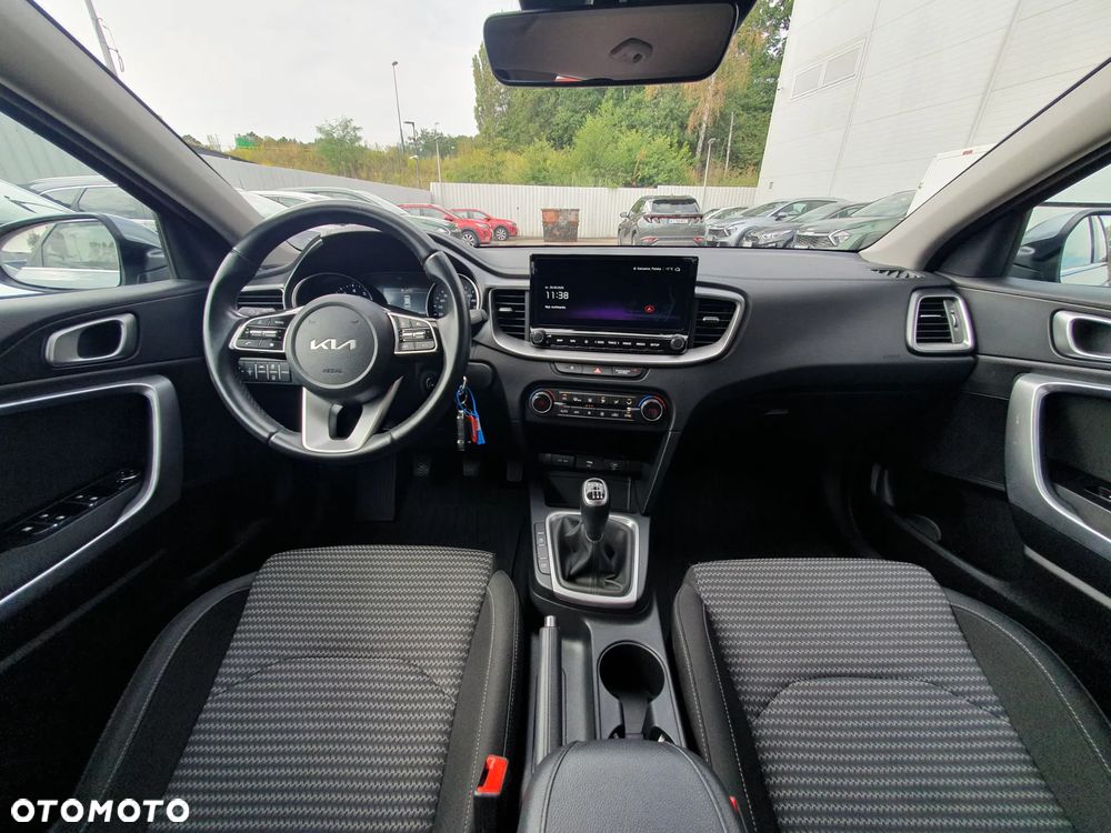 Kia Ceed 1.5 T-GDI M - 29