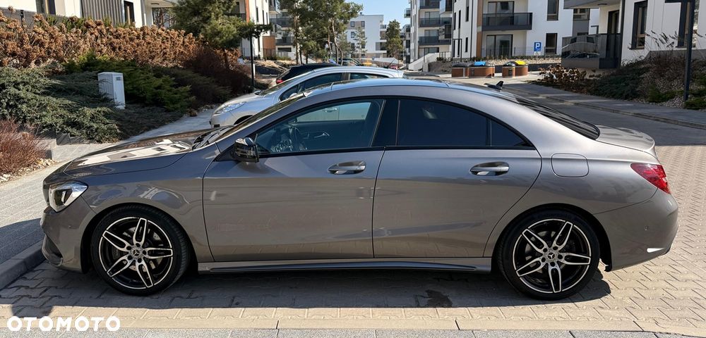 Mercedes-Benz CLA 220 4-Matic AMG Line - 7