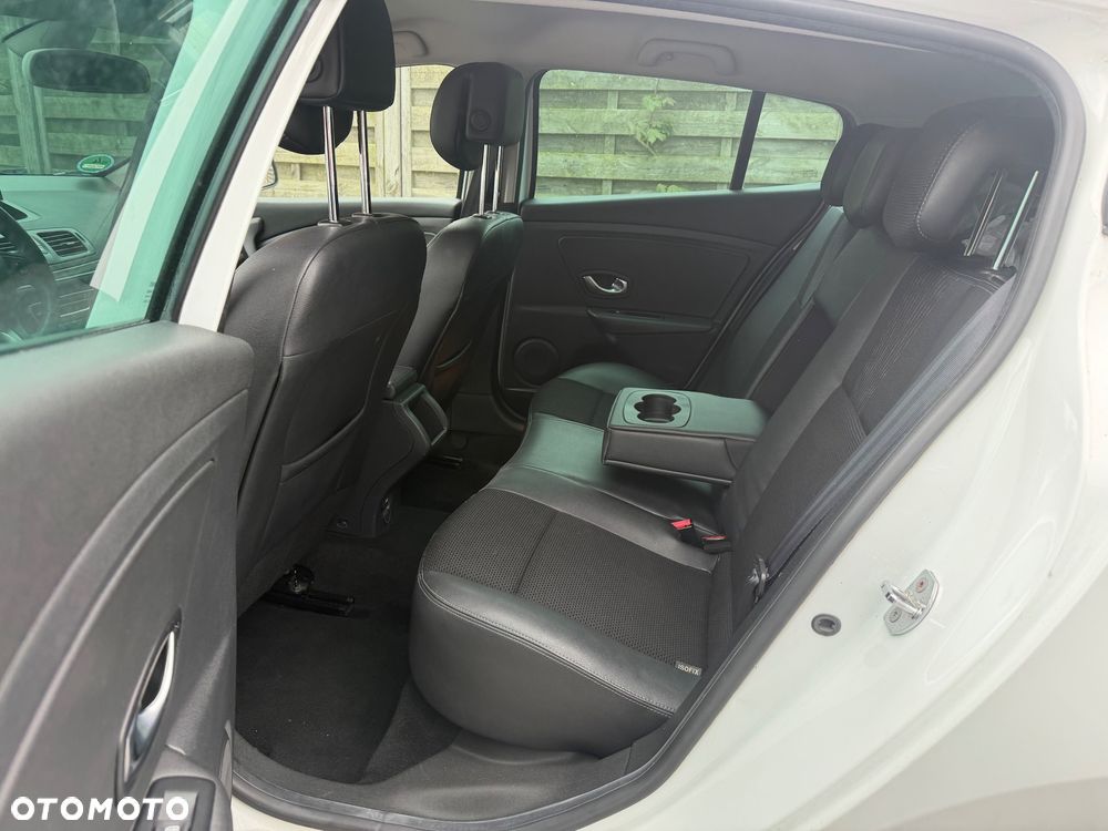Renault Megane 1.6 16V 110 Night and Day - 6