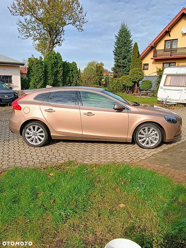 Volvo V40 - 2