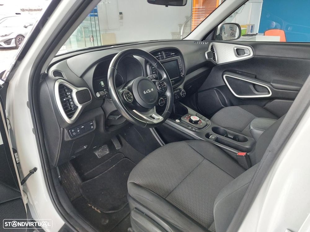 Kia e-Soul 64kWh - 12