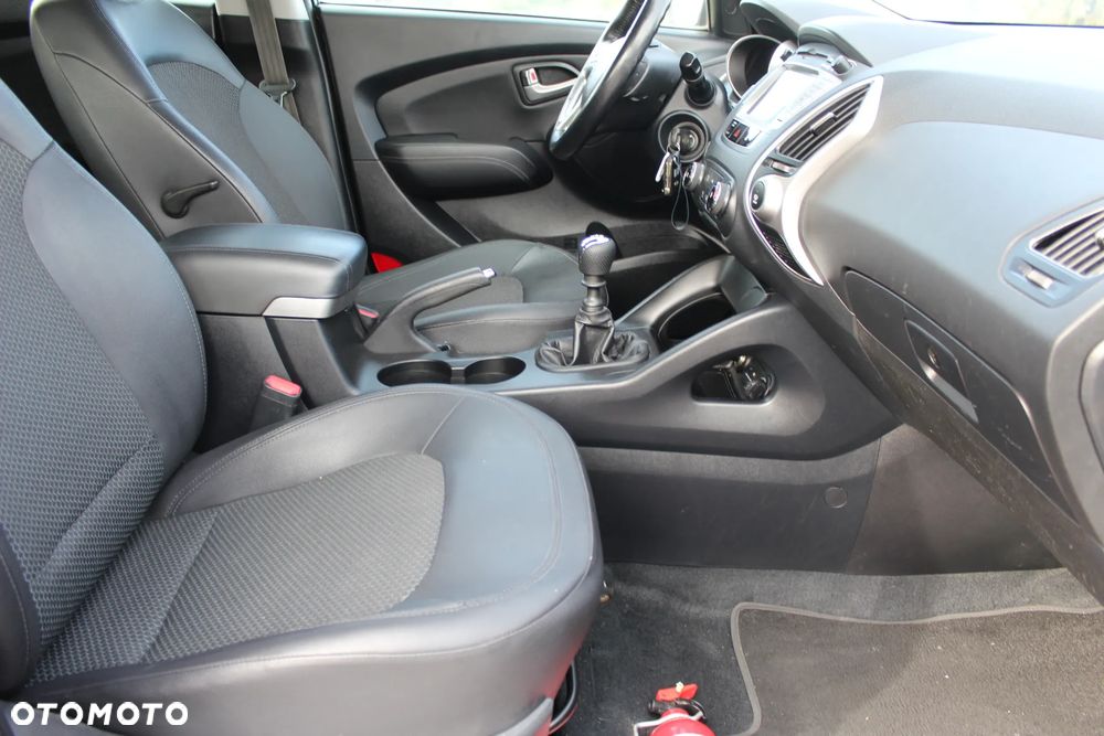 Hyundai ix35 2.0 CRDi 4WD Premium - 10