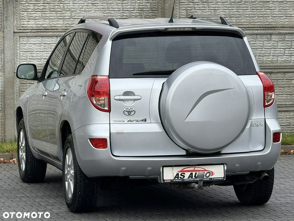 Toyota RAV4 2.2 D-4D 4x4 Executive - 4