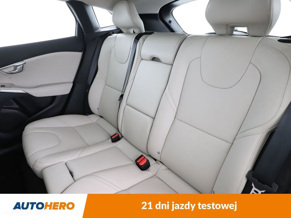 Volvo V40 - 14