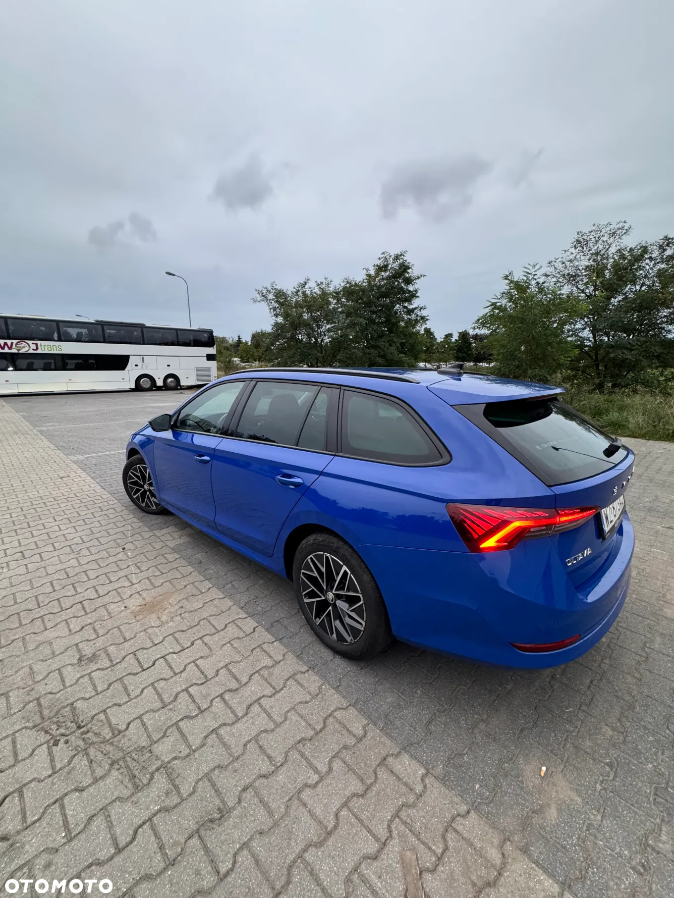 Skoda Octavia 2.0 TDI Ambition DSG - 9