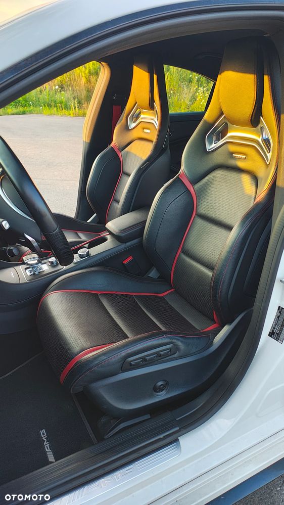 Mercedes-Benz CLA AMG 45 4-Matic - 9